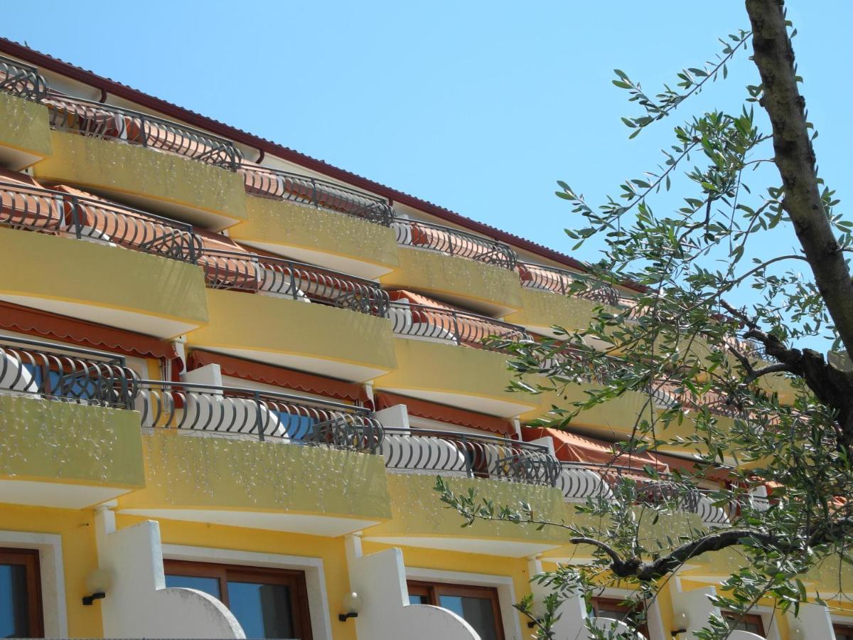 Eurocongressi Hotel Cavaion Veronese Esterno foto