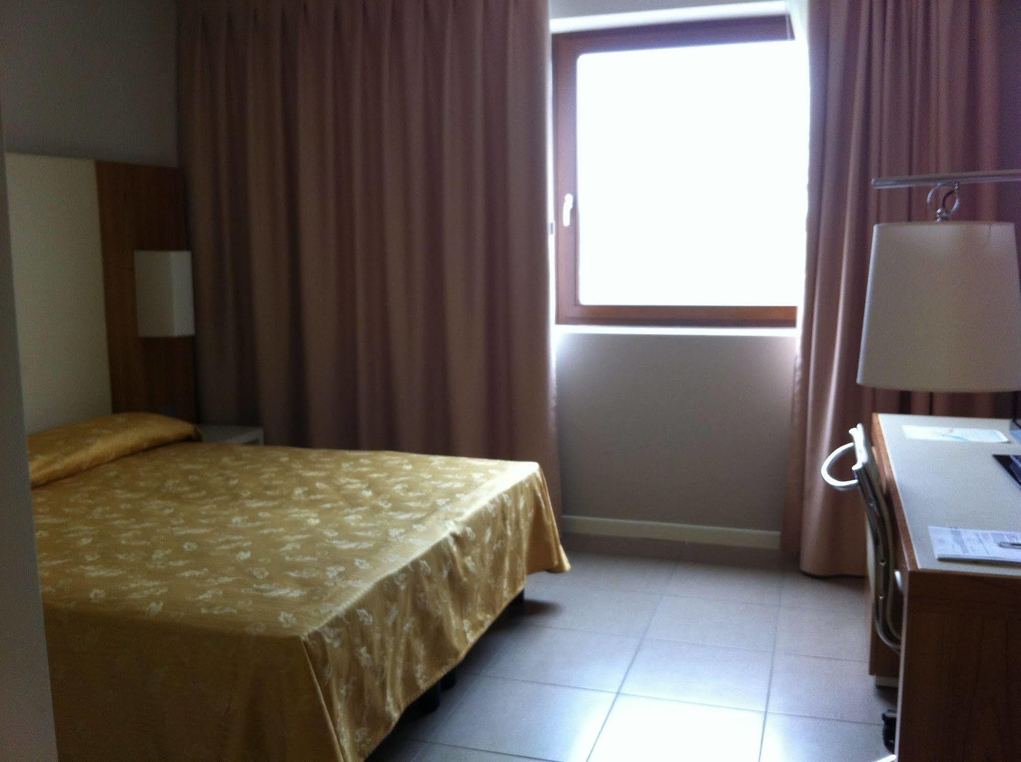 Eurocongressi Hotel Cavaion Veronese Esterno foto