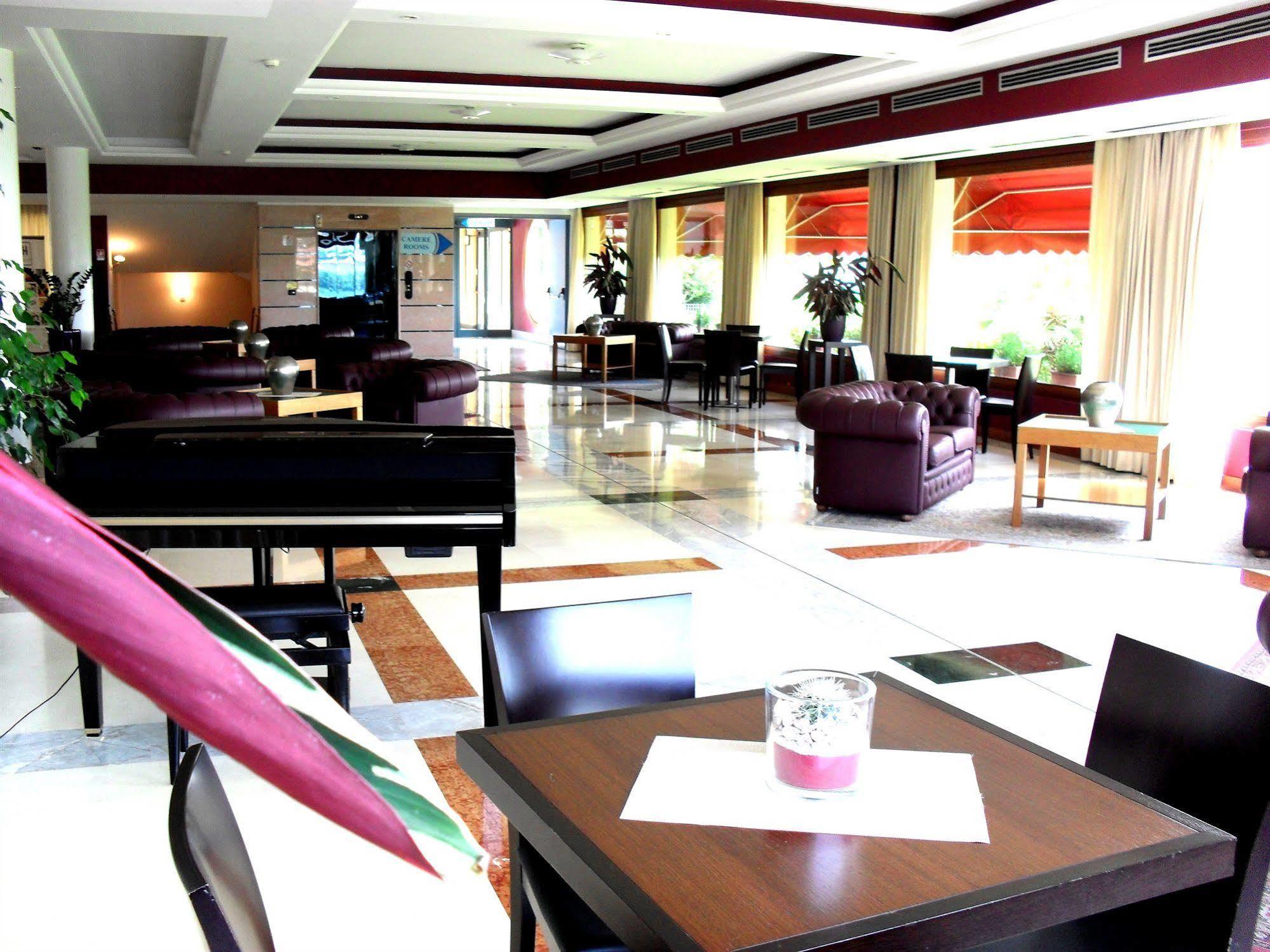 Eurocongressi Hotel Cavaion Veronese Esterno foto